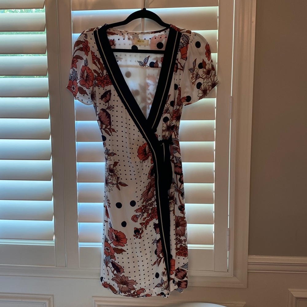Anthropologie faux wrap dress. Fully lined. Size 0-2